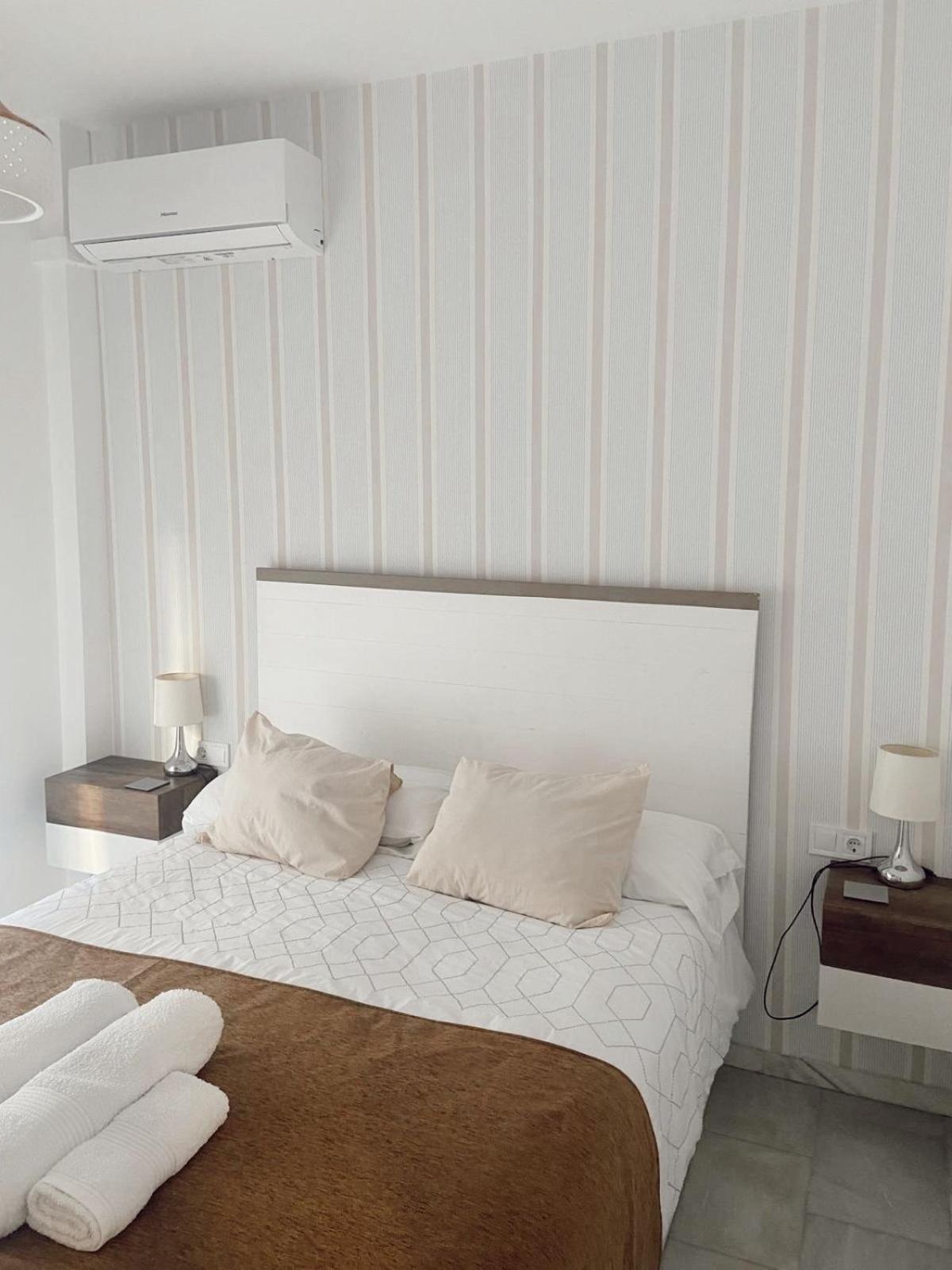 Apartamento Melina Arlu - Barrio La Victoria Málaga Exterior foto